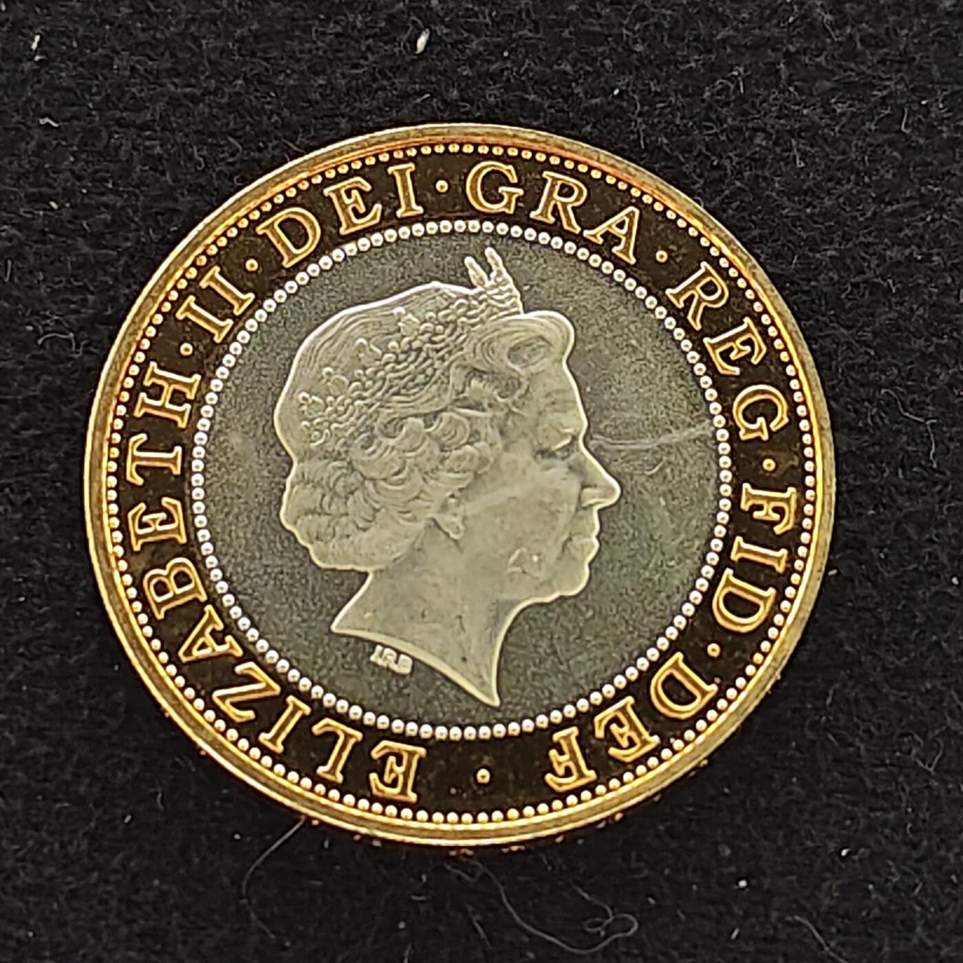 【全场包邮】纯粹捡漏拍477场（免费代拍第14场）调整中 英国2005年2镑二战胜利60周年精制镀金纪念银币