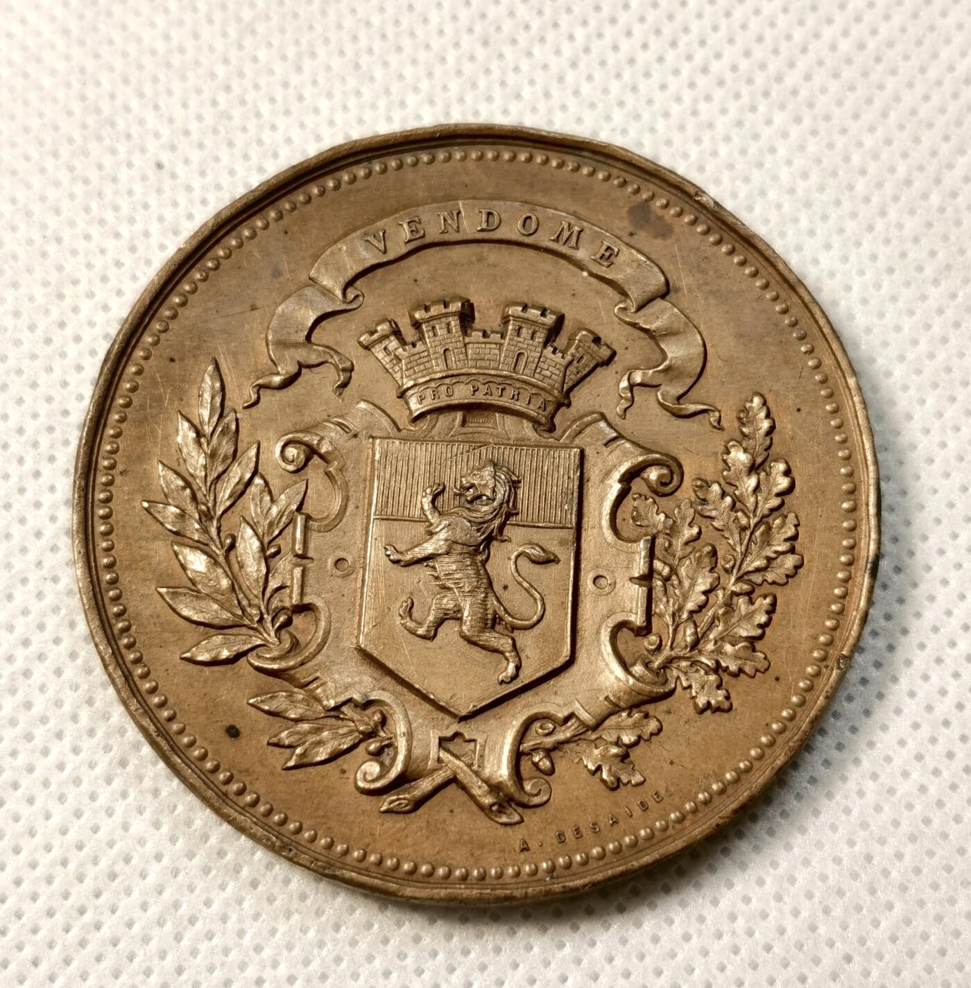 甄臻铺-世界币章拍卖（第39期）送拍享返佣金等优惠多多 法国  旺多姆混合射击协会大铜章  50.9mm  4.1mm  60g