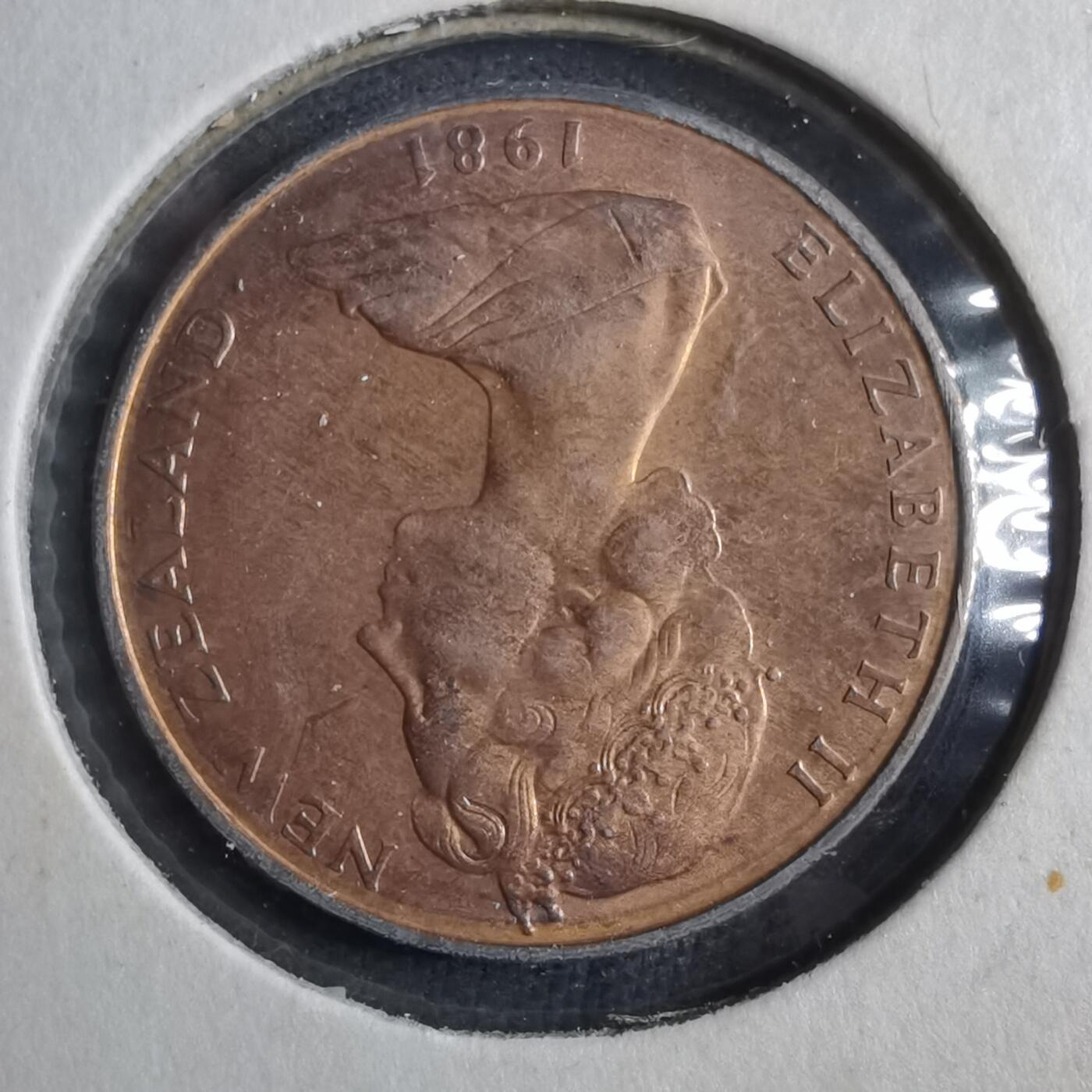 沼泽如烟--第902场 新西兰1981年二分