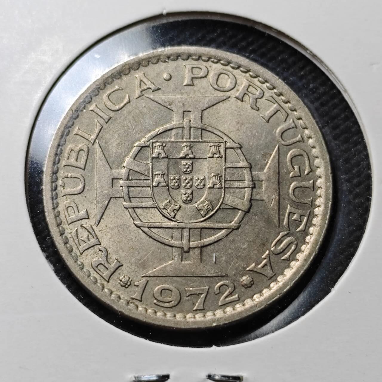 KK钱币收藏小铺  第369场  2月预留时间 周末发货  1972葡属安哥拉5埃斯库多 好品