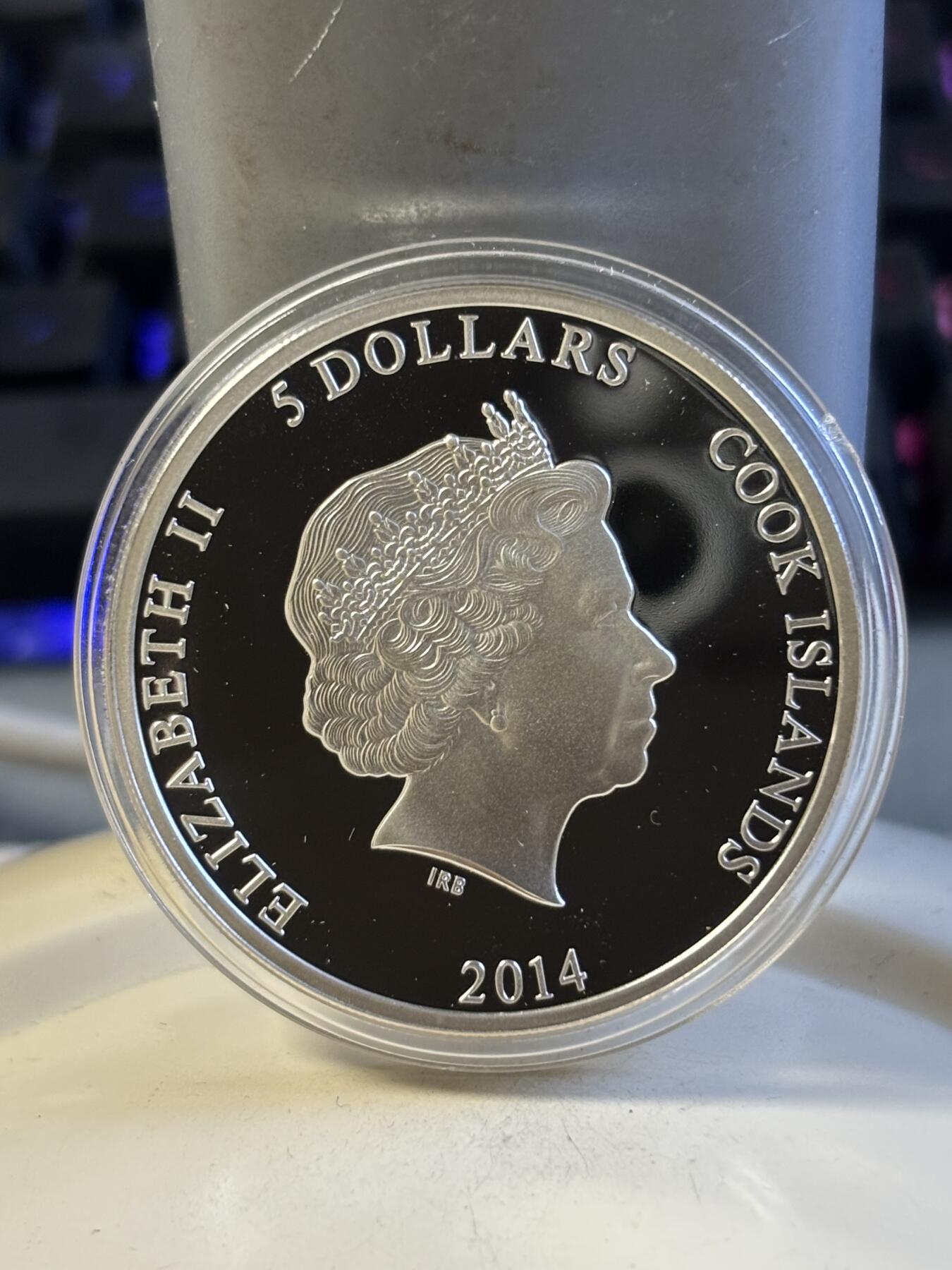 第181期拍卖 库克2014年美国科罗拉多大峡谷镶嵌石片彩色精制纪念银币，925银，20克，有氧化