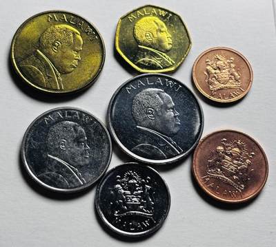 文馨钱币收藏第 281 场，【 长期接收代拍品】银元，银币，套币，纸币专场（本场截拍后休息三天，19 号发货） - 全新 1995-1996 年马拉维 7 枚套币