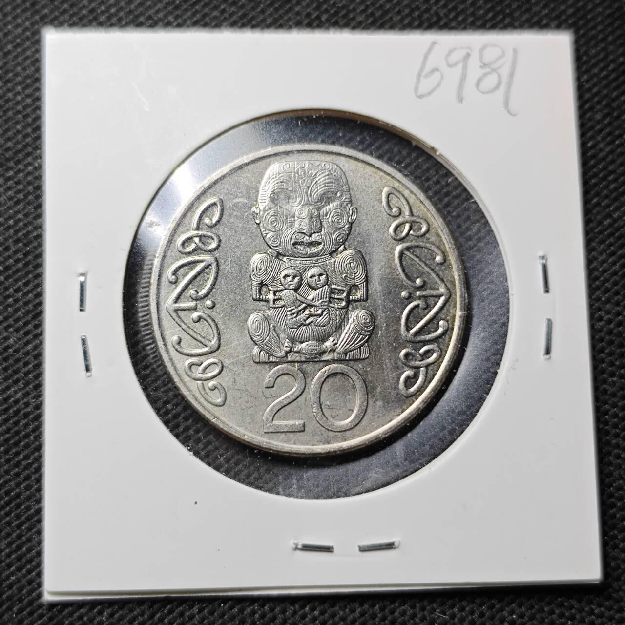 KK钱币收藏小铺  第369场  2月预留时间 周末发货  1990澳大利亚20分 大版