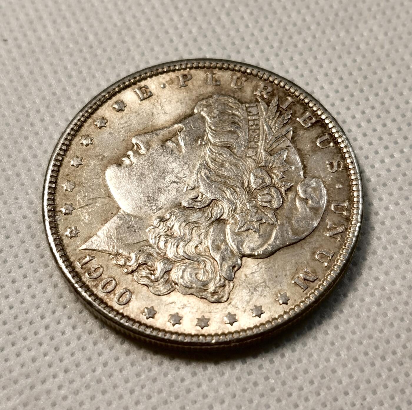 甄臻铺-世界币章拍卖（第39期）送拍享返佣金等优惠多多 美国1900年摩根一美元银币 带底光