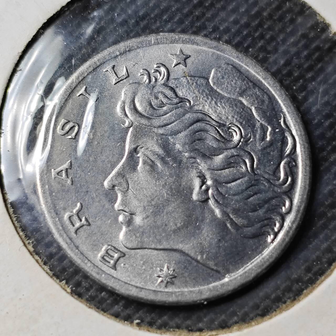 KK钱币收藏小铺  第369场  2月预留时间 周末发货  1975巴西5分农粮纪念币 好品