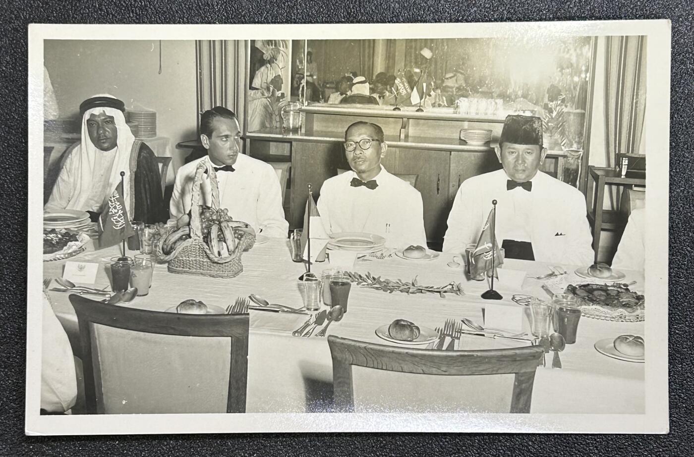 西秦中古拍卖第六十五期 印度尼西亚早期外交照片