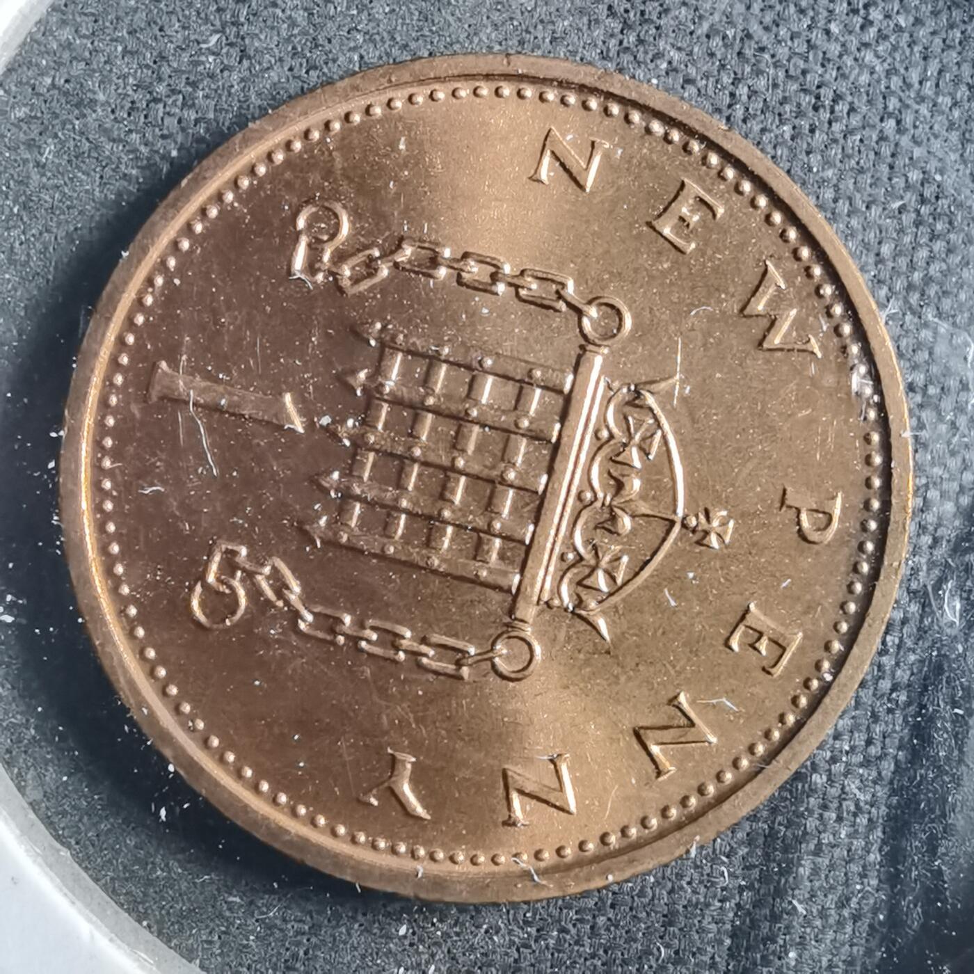 沼泽如烟--第902场 英国1973年1便士