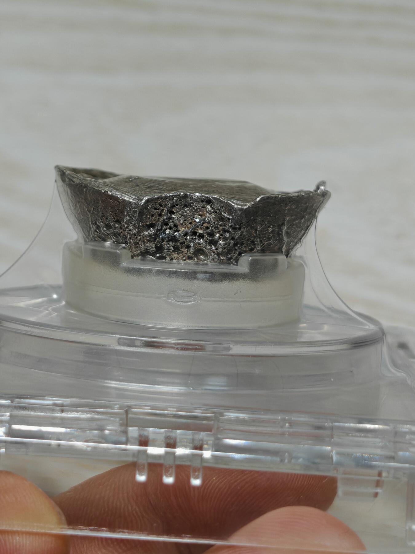 明末清初 二两银锭 形制完整 金珠挂底（北京公博AU55+）