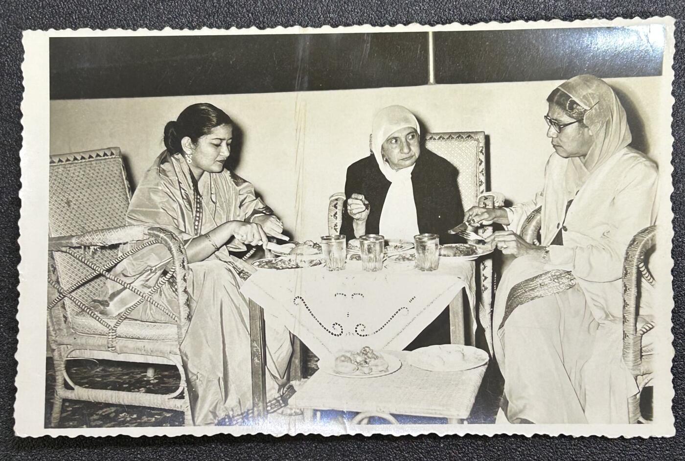 西秦中古拍卖第六十五期 印尼 印度巴基斯坦早期外交照片