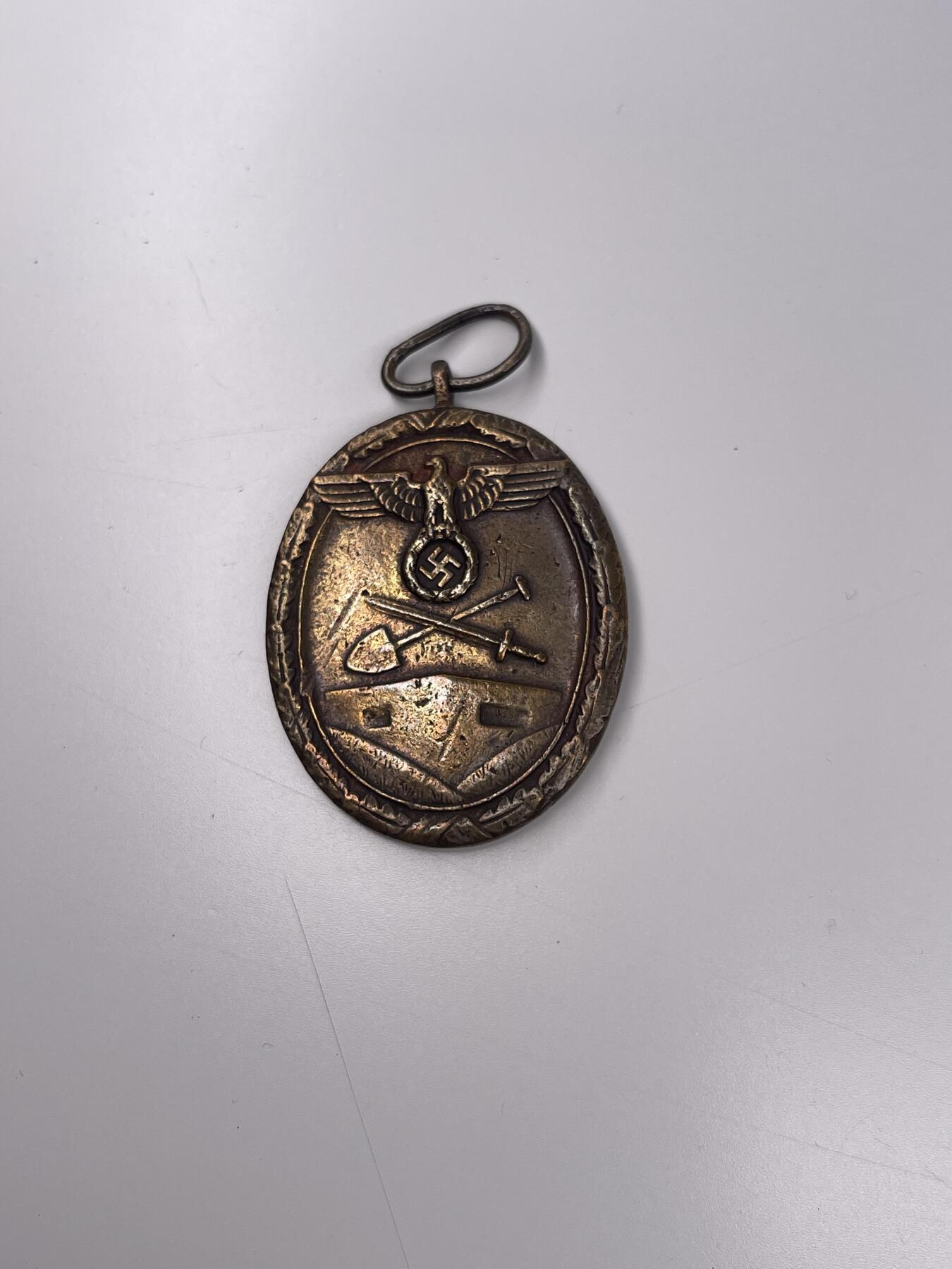 新时代收藏徽章红藏拍卖(第二十八场)  徽章纸品证书杂项 二战德国原品 西墙奖章 早期铜制版 非后期锌版 流通品相看好再拍