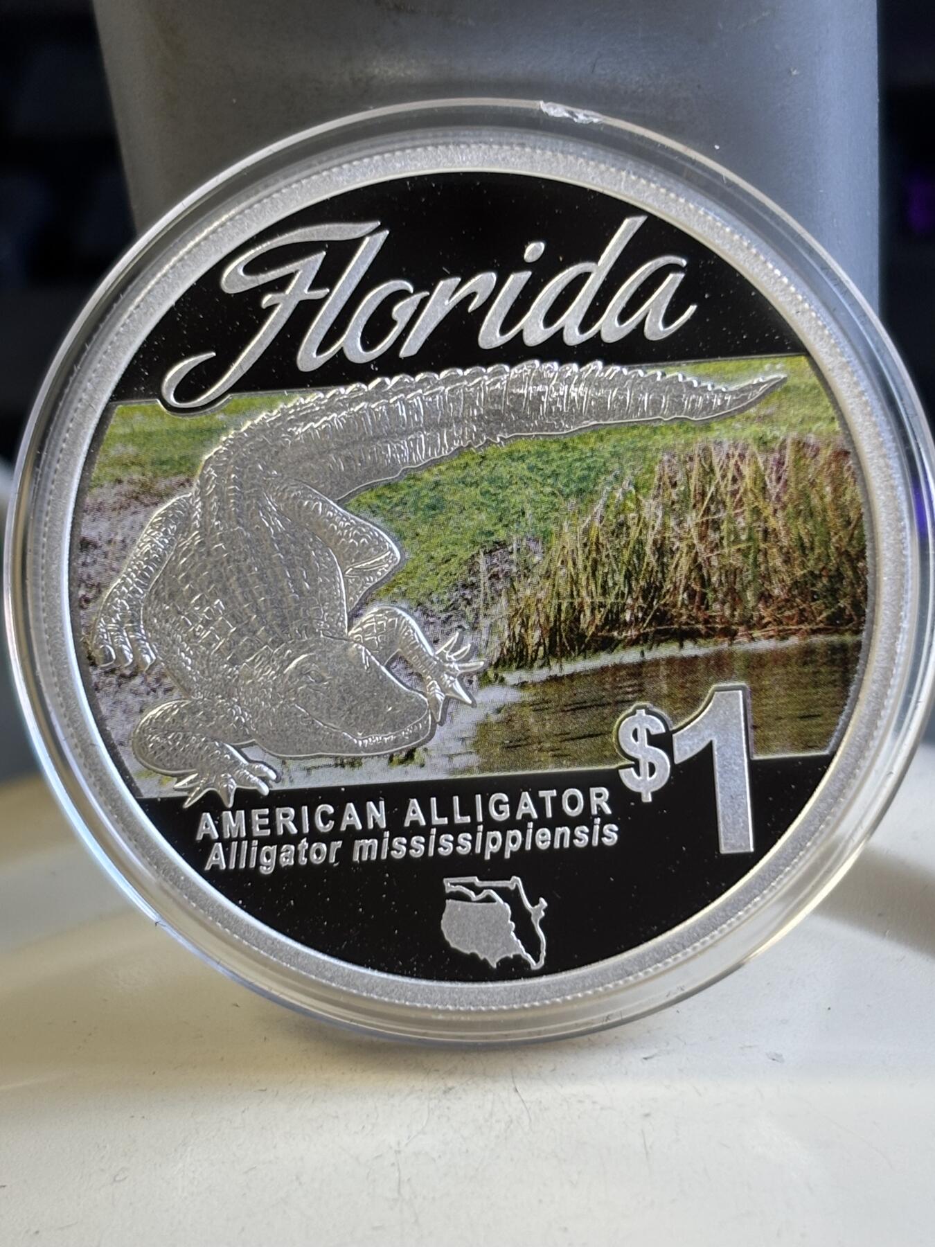 第181期拍卖 图瓦卢2014年动物鳄鱼1盎司纪念彩色纪念银币，999银，发行3500枚