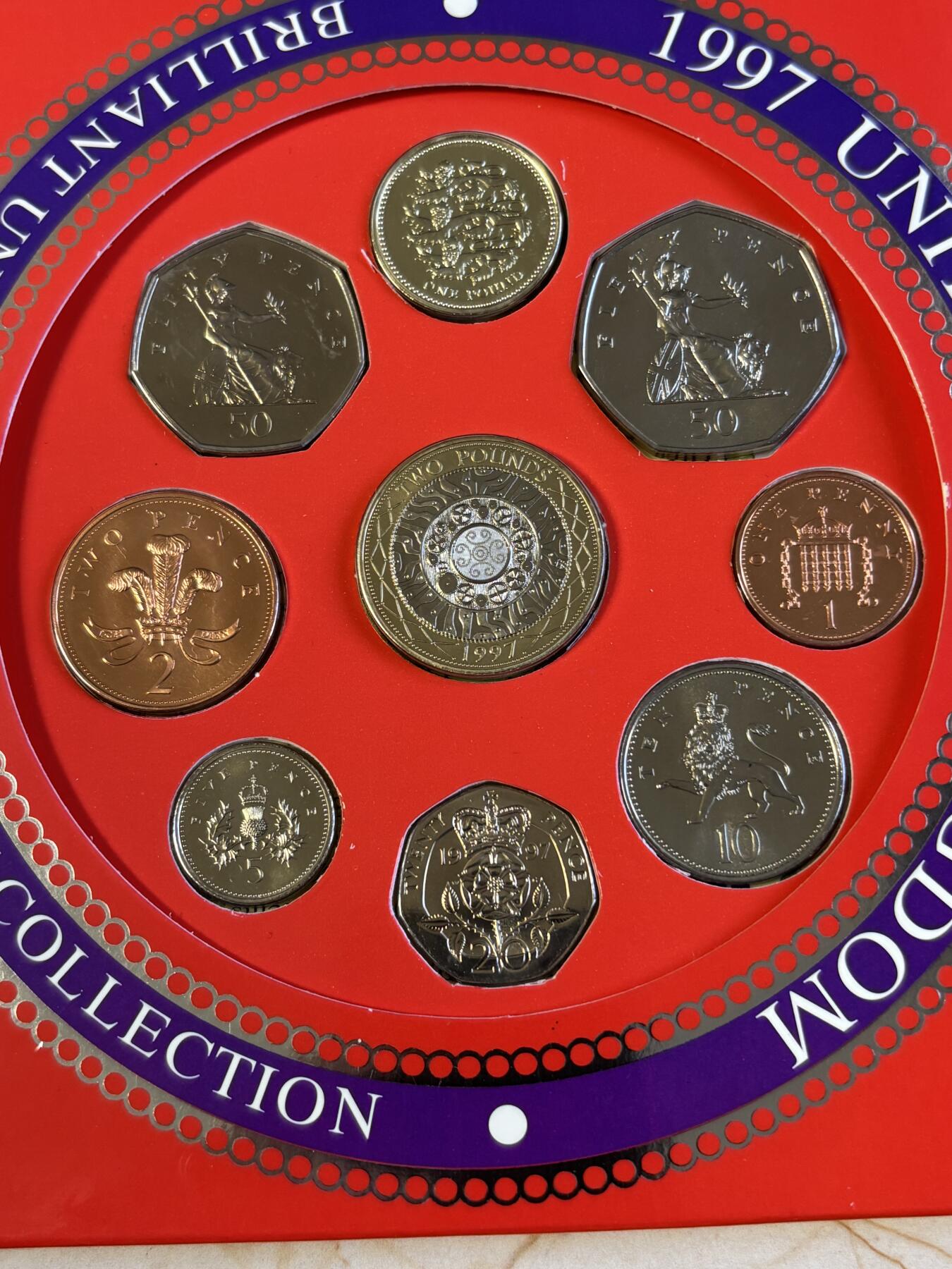 第181期拍卖 皇家造币厂卡册 英国1997年硬币9枚套币 1便士-2镑纪念币UNC一套