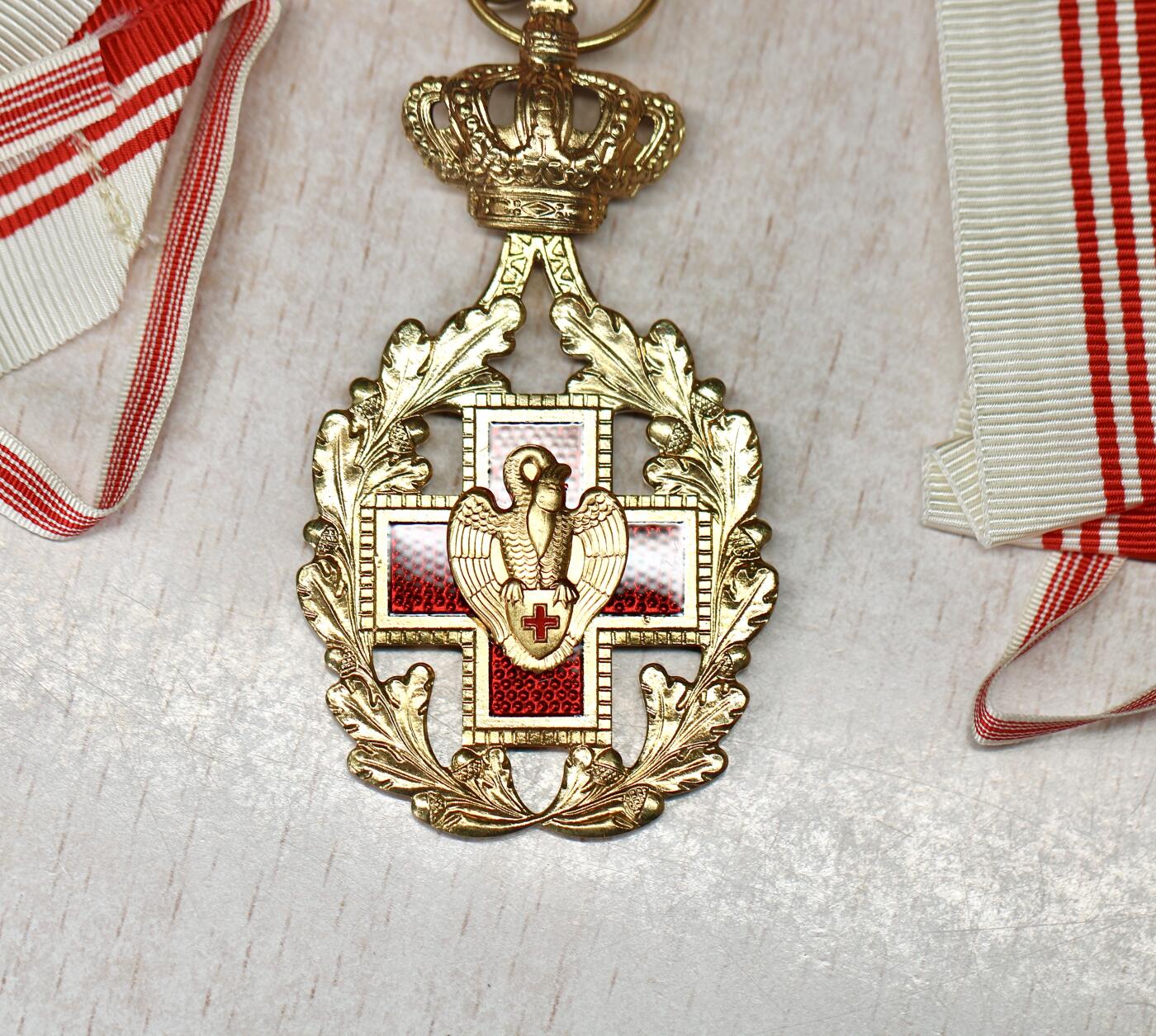 大猫徽章拍卖 第282期 比利时金级指挥官级献血功勋勋章