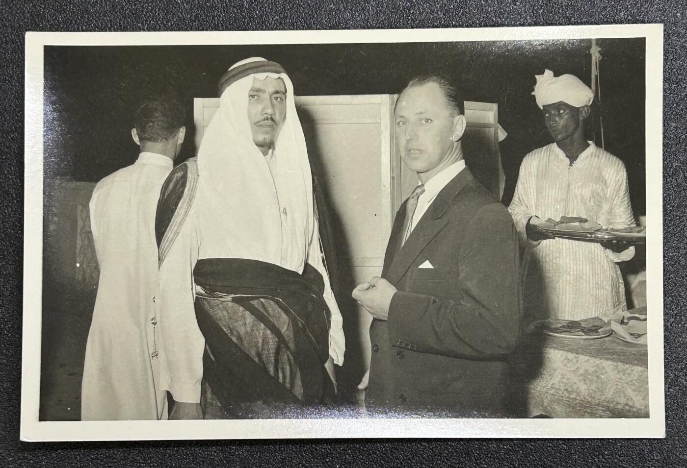 西秦中古拍卖第六十五期 沙特早期外交出访活动照片