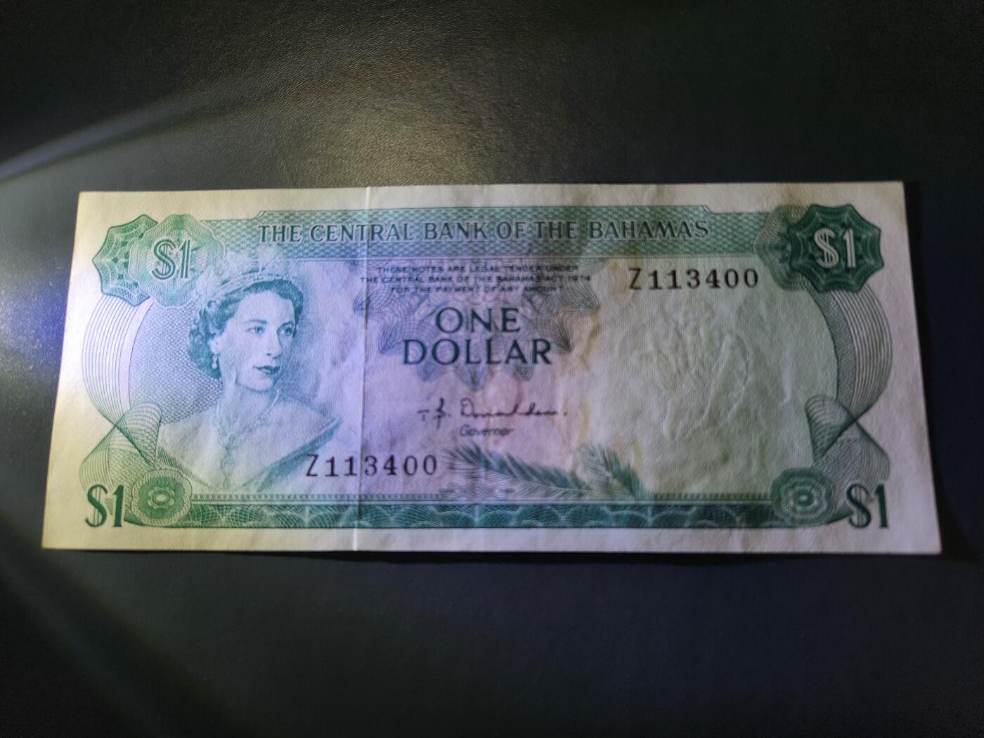 11月14号晚上8点 外国纸币自动截拍第56场 女王极美品原票