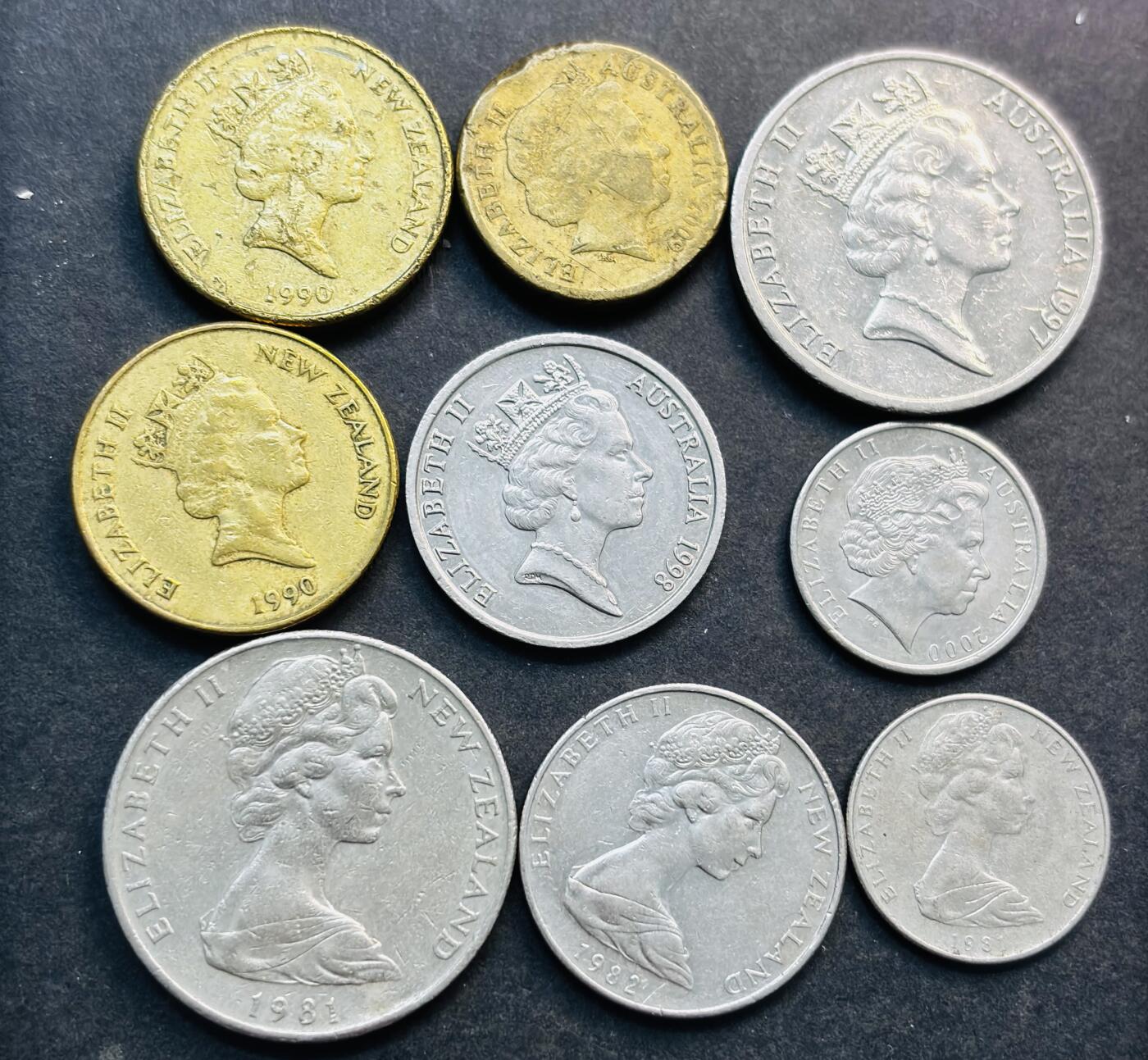 文馨钱币收藏第 281 场，【 长期接收代拍品】银元，银币，套币，纸币专场（本场截拍后休息三天，19 号发货） 新西兰，澳大利亚一组 9 枚