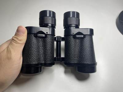 新时代收藏徽章红藏拍卖(第二十八场)  徽章纸品证书杂项 - 62式望远镜8x30 带一个6x30的盒子 光学效果良好 通透