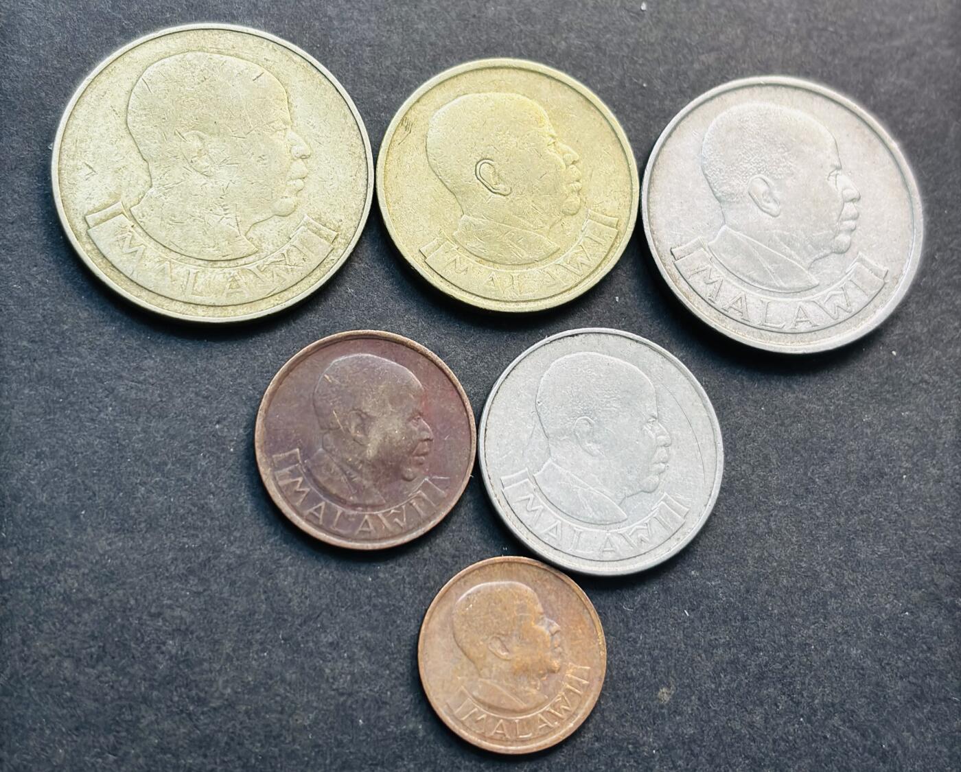 文馨钱币收藏第 281 场，【 长期接收代拍品】银元，银币，套币，纸币专场（本场截拍后休息三天，19 号发货）