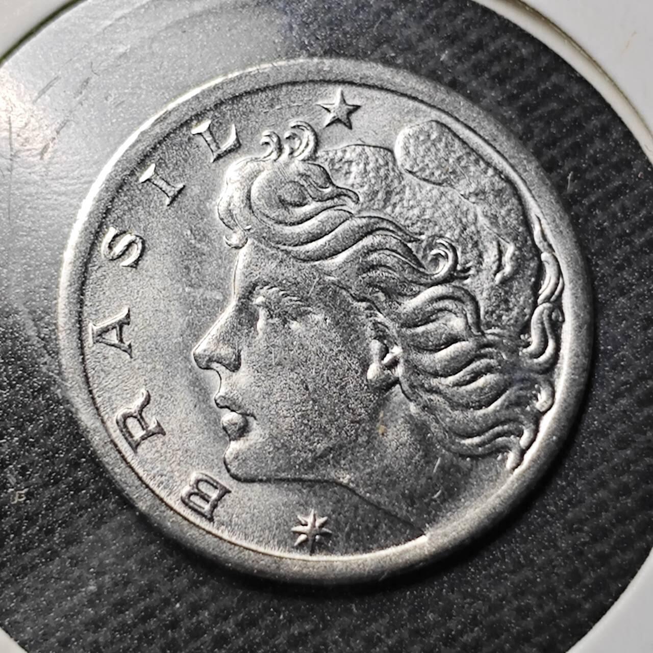 KK钱币收藏小铺  第369场  2月预留时间 周末发货  1975巴西2分纪念币 好品