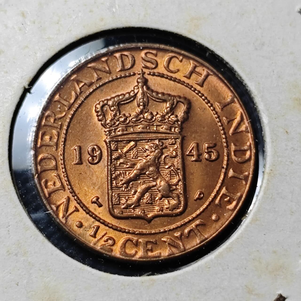 KK钱币收藏小铺  第369场  2月预留时间 周末发货  1945荷属东印度0.5分铜币 好品