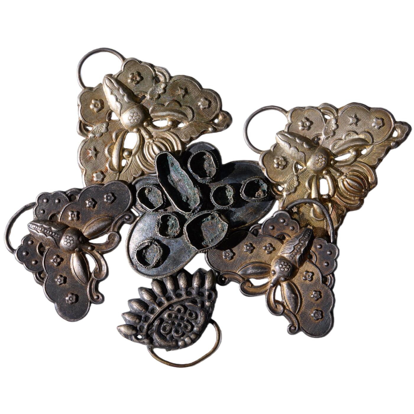 中新泰星2025年秋拍 钱币纪念章专场 民国银制首饰六枚一组