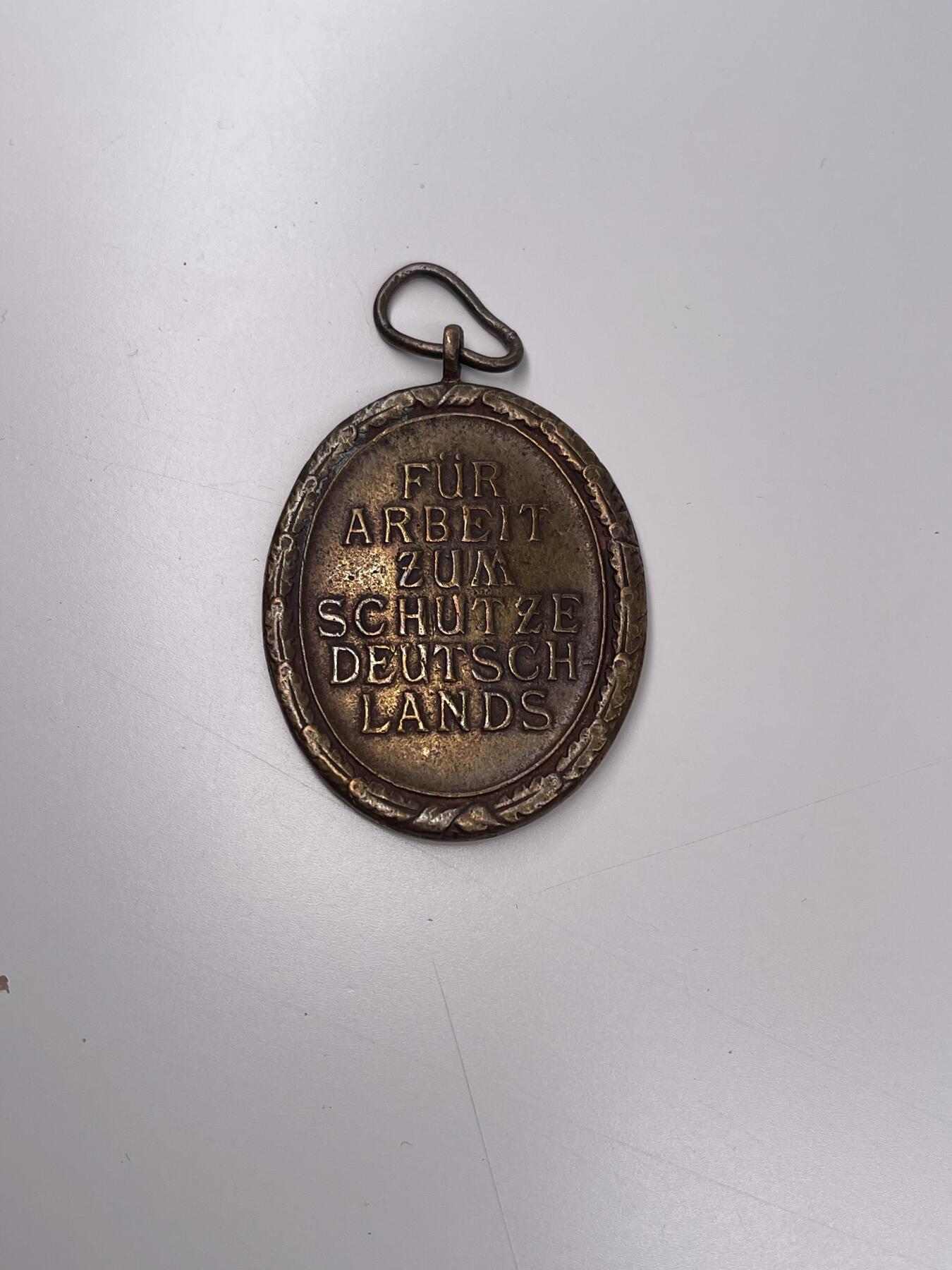 新时代收藏徽章红藏拍卖(第二十八场)  徽章纸品证书杂项 二战德国原品 西墙奖章 早期铜制版 非后期锌版 流通品相看好再拍