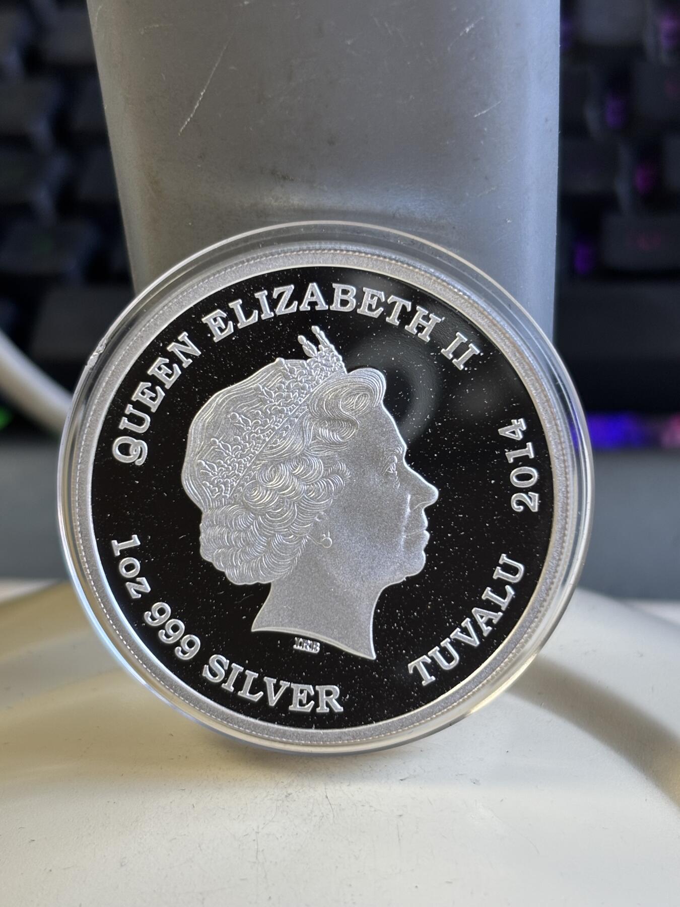 第181期拍卖 图瓦卢2014年动物鳄鱼1盎司纪念彩色纪念银币，999银，发行3500枚