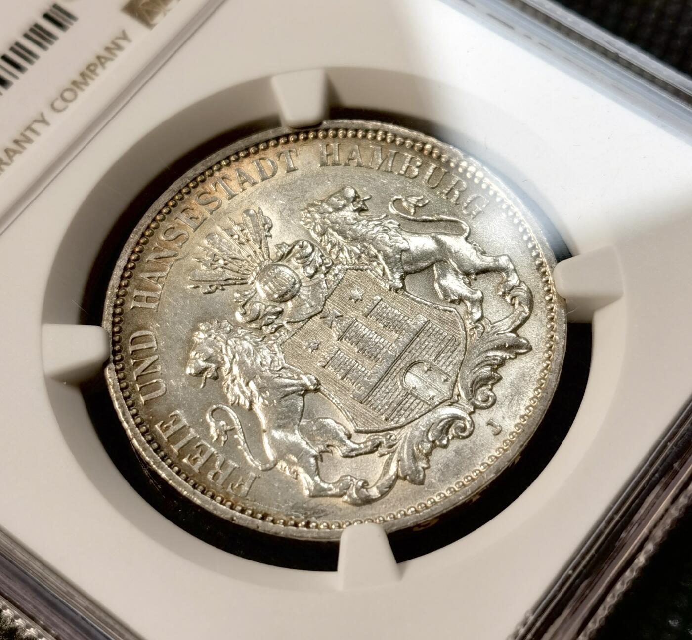 甄臻铺-世界币章拍卖（第39期）送拍享返佣金等优惠多多 NGC-AUD 1911J汉堡3马克 状态很好 淡金色彩