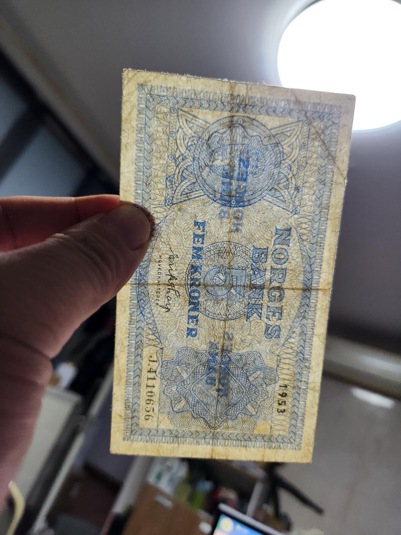 11月14号晚上8点 外国纸币自动截拍第56场 挪威1953年5克朗 美品原票极少