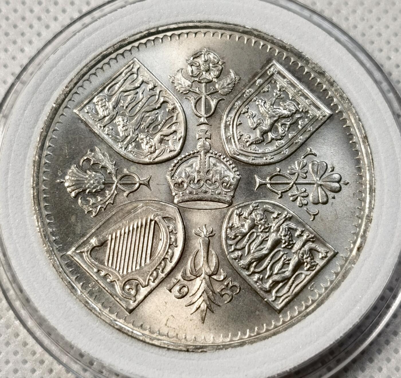 甄臻铺-世界币章拍卖（第39期）送拍享返佣金等优惠多多 英国伊丽莎白二世登基5先令 大镍币 1953  38.6mm 3.3mm 28.3g