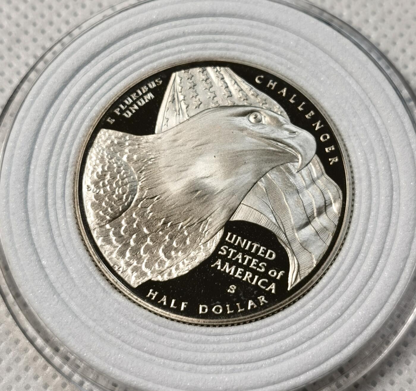 甄臻铺-世界币章拍卖（第39期）送拍享返佣金等优惠多多 美国2008   PF  1/2美元 白头鹰纪念币 铜镀银 30.5mm 11.3g