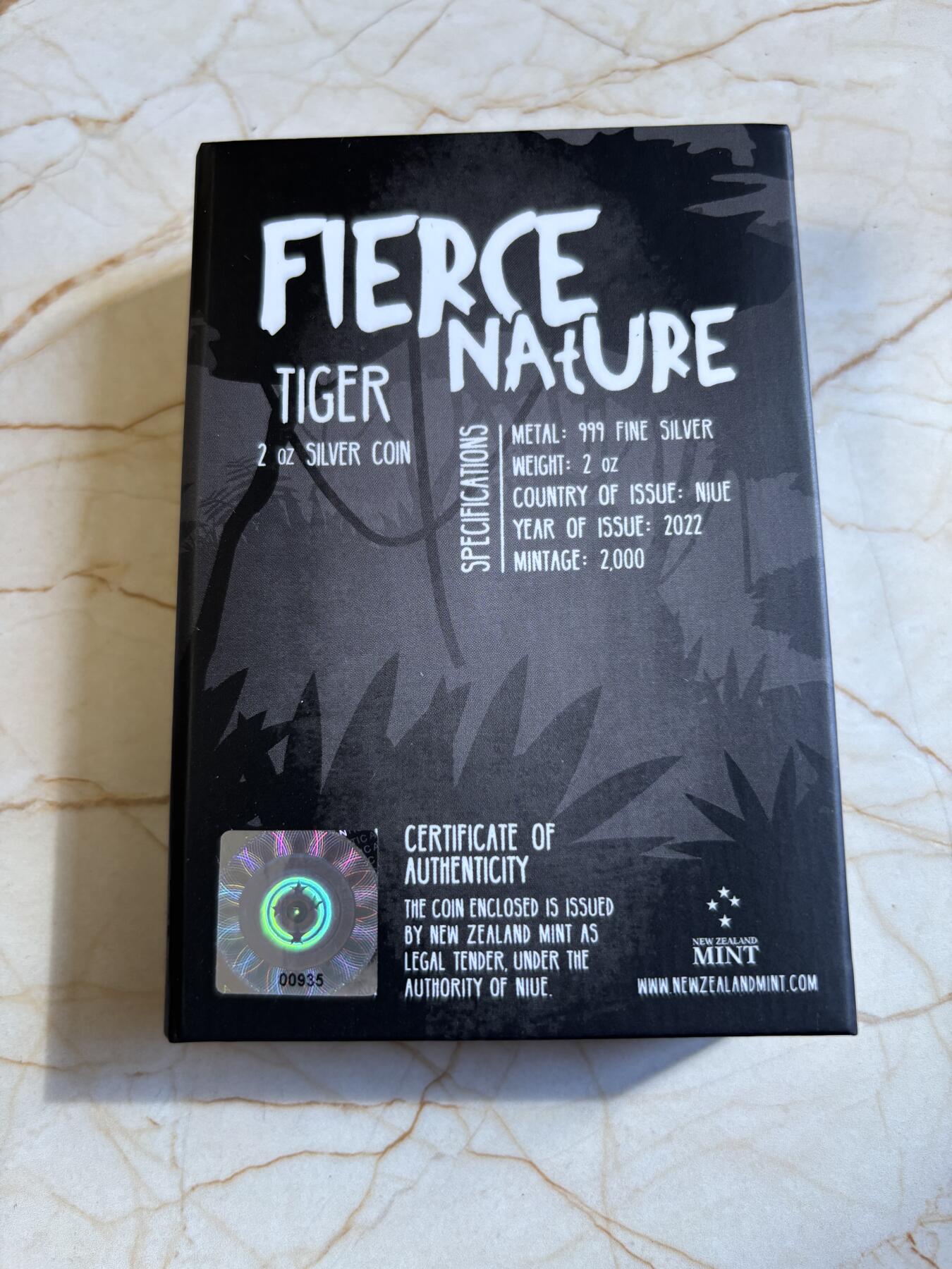 第181期拍卖 纽埃2022年凶猛的老虎2盎司异形仿古纪念银币，999银，发行2000枚