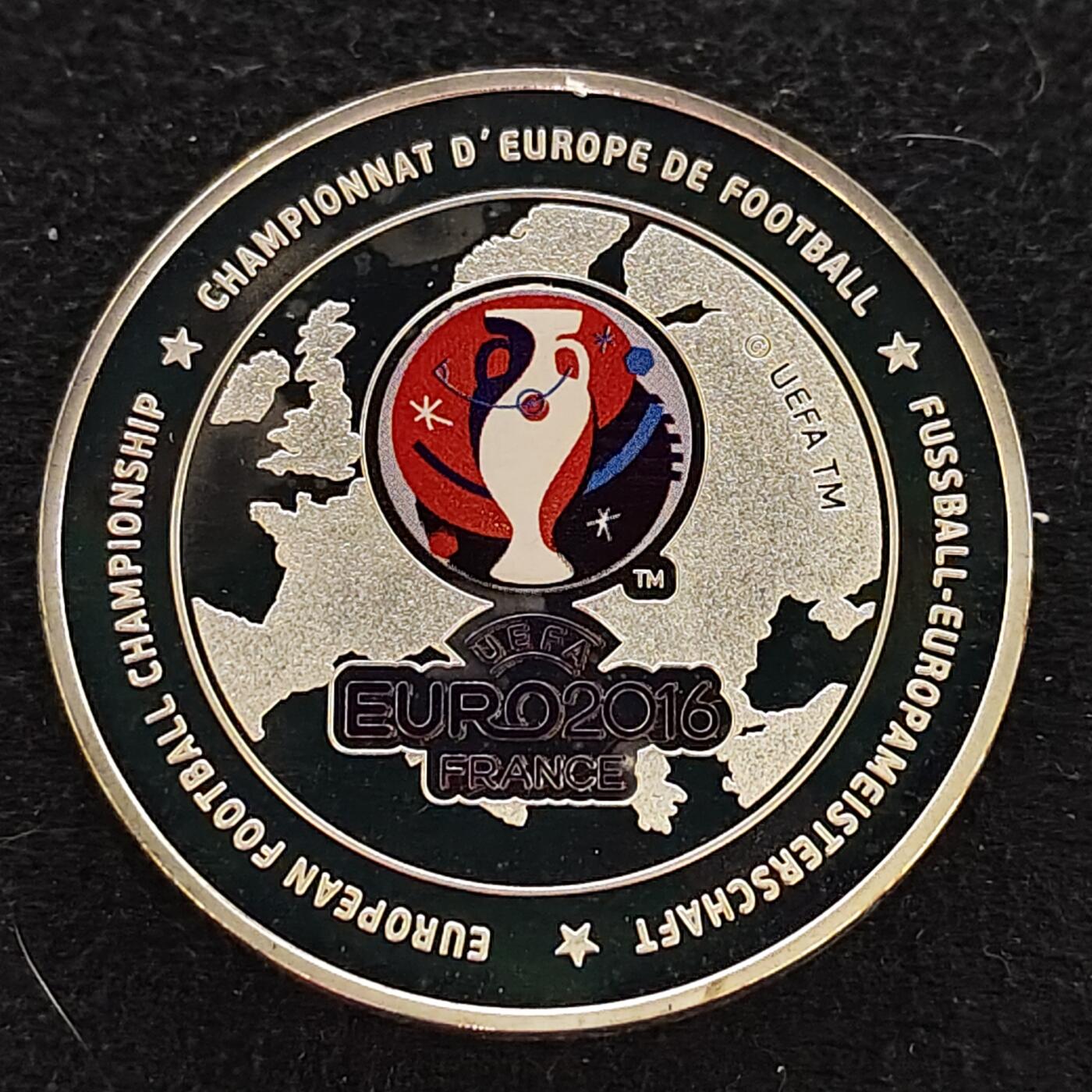 【全场包邮】纯粹捡漏拍476场（免费代拍第13场）调整中 【纪念章】法国2016年欧锦赛官方发行镀银彩色精制纪念章-巴黎