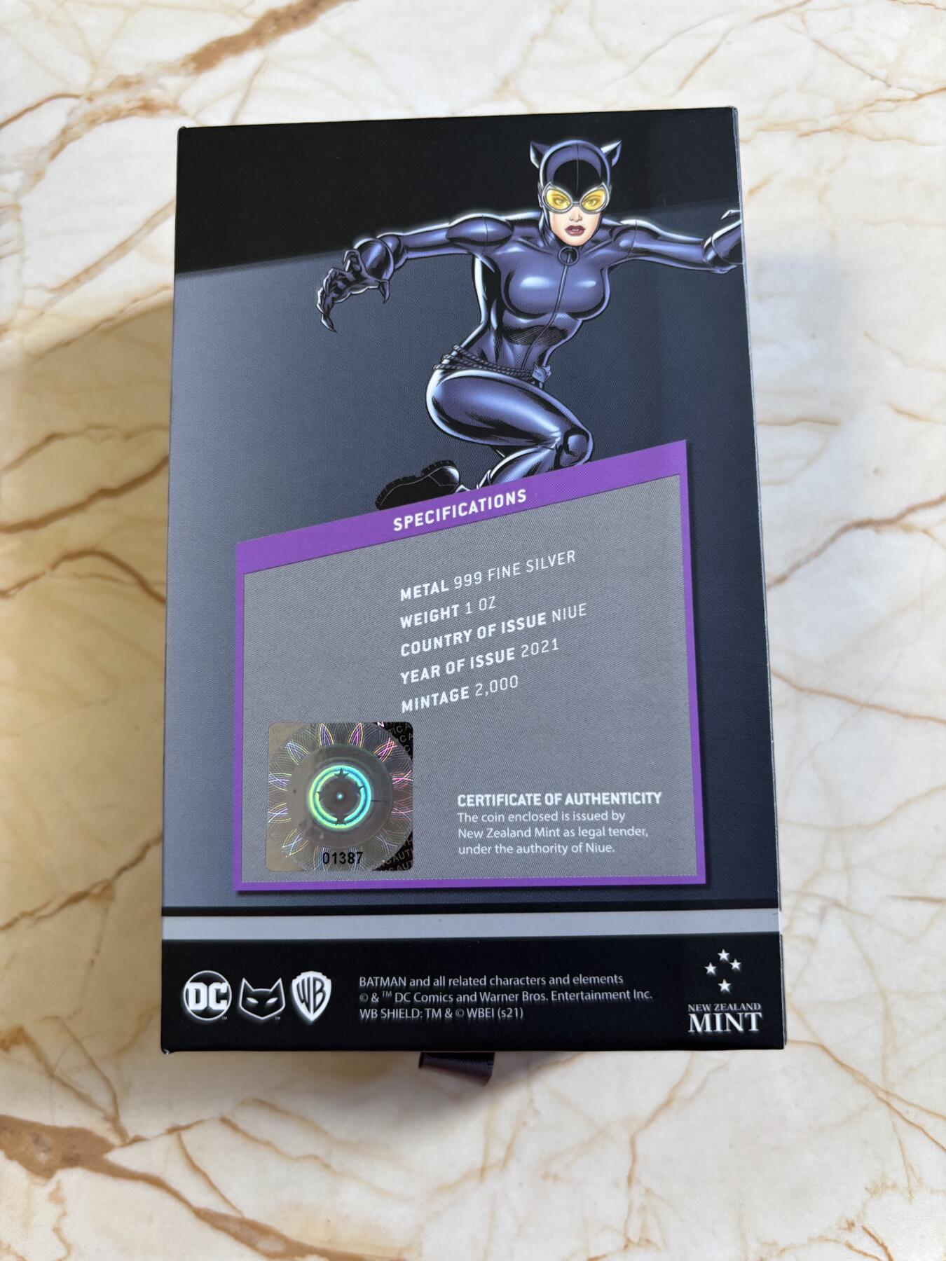 第181期拍卖 纽埃2021年Chibi系列猫女1盎司卡通纪念彩色银币，999银，发行2000枚