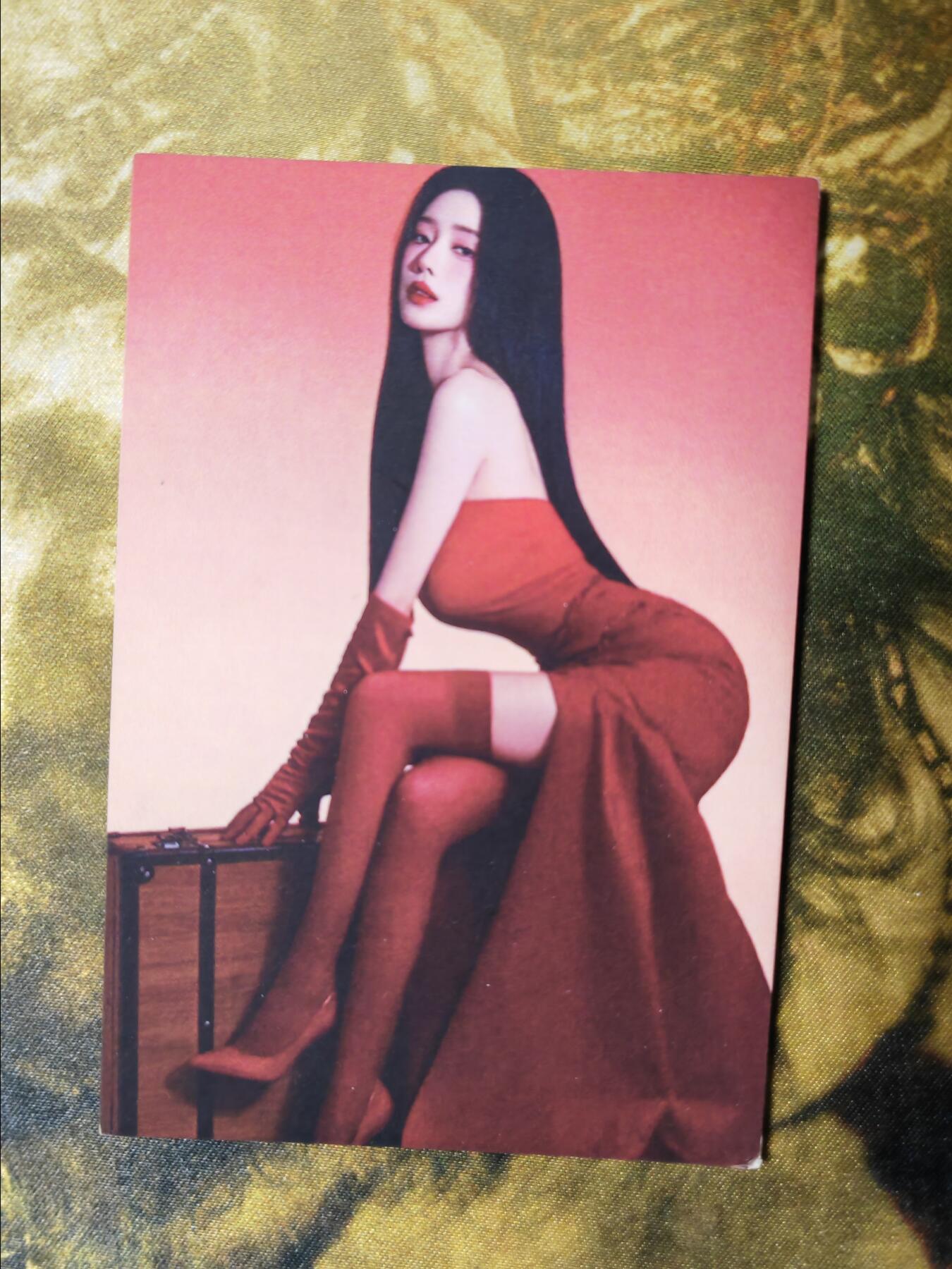 阳大大卡牌拍卖第82期（持续收拍品，周五晚上九点截拍，进群福利早知道） 美女户外采风卡1-5  带4个彩色卡砖