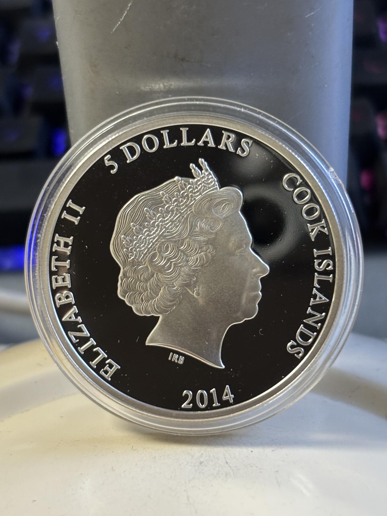 第181期拍卖 库克2014年美国科罗拉多大峡谷镶嵌石片彩色精制纪念银币，925银，20克，有氧化