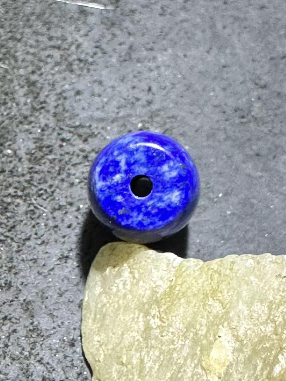 精美阿富汗老矿青金石桶珠一颗，，