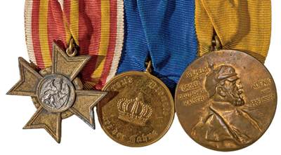 中新泰星2025年秋拍 徽章 纪念章及金银器专场 - 19世纪外国联排勋章一组