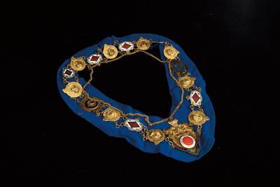 中新泰星2025年秋拍 徽章 纪念章及金银器专场 - 19世纪早期法国大型领绶带勋章一套