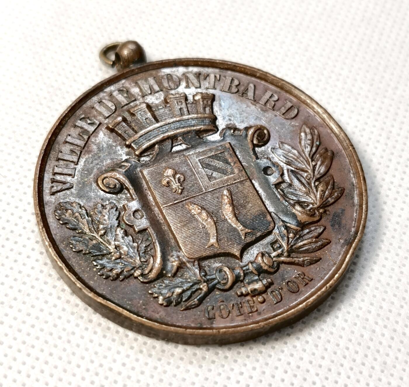 甄臻铺-世界币章拍卖（第39期）送拍享返佣金等优惠多多 法国 布雷纳骑士射击协会大铜章  50.5mm  4mm  56.4g