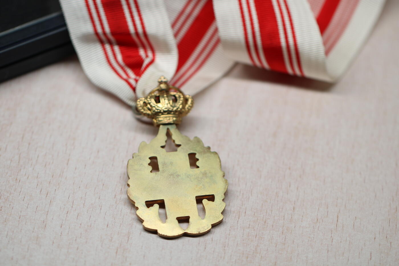 大猫徽章拍卖 第282期 比利时金级指挥官级献血功勋勋章