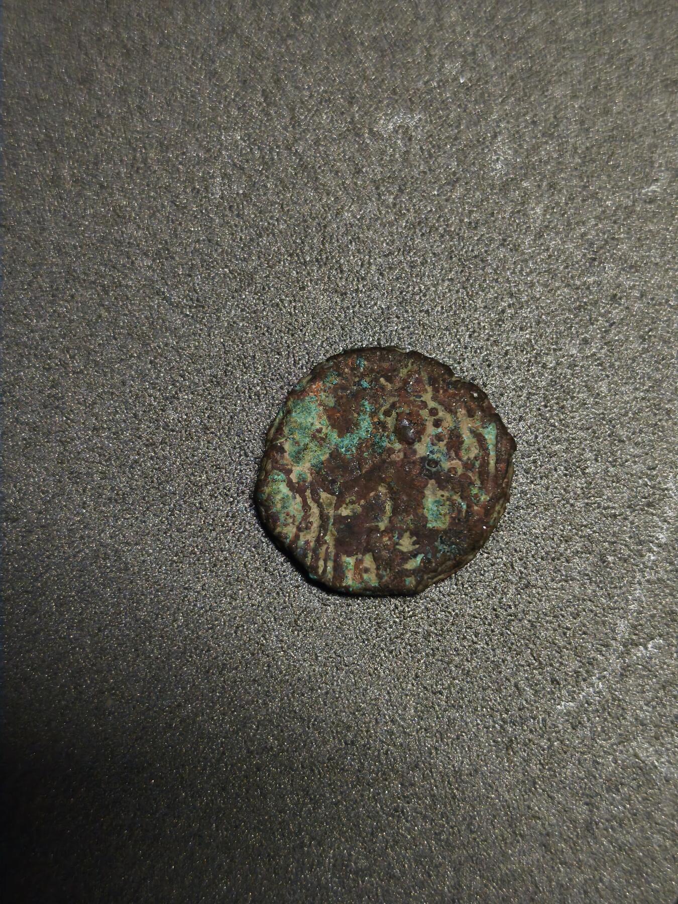 丝路打制币 丝路铜币 贵霜铜币 胡维色伽