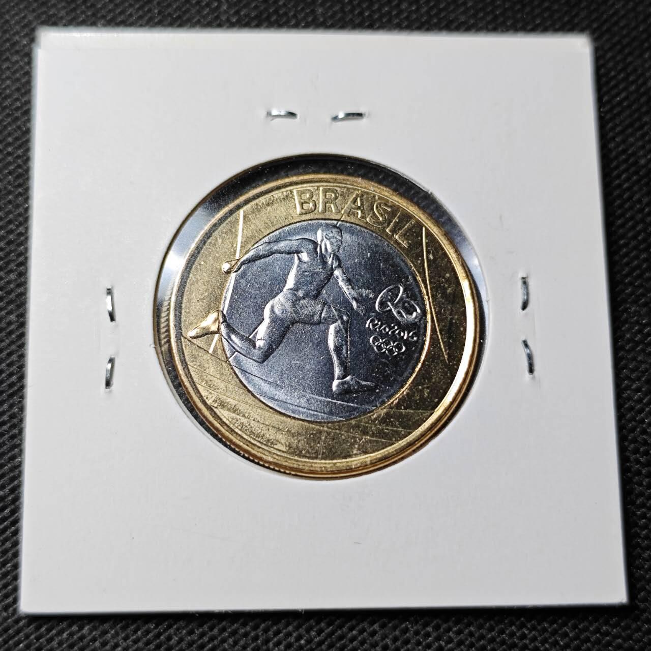 KK钱币收藏小铺  第369场  2月预留时间 周末发货  巴西1瑞尔纪念币 好品