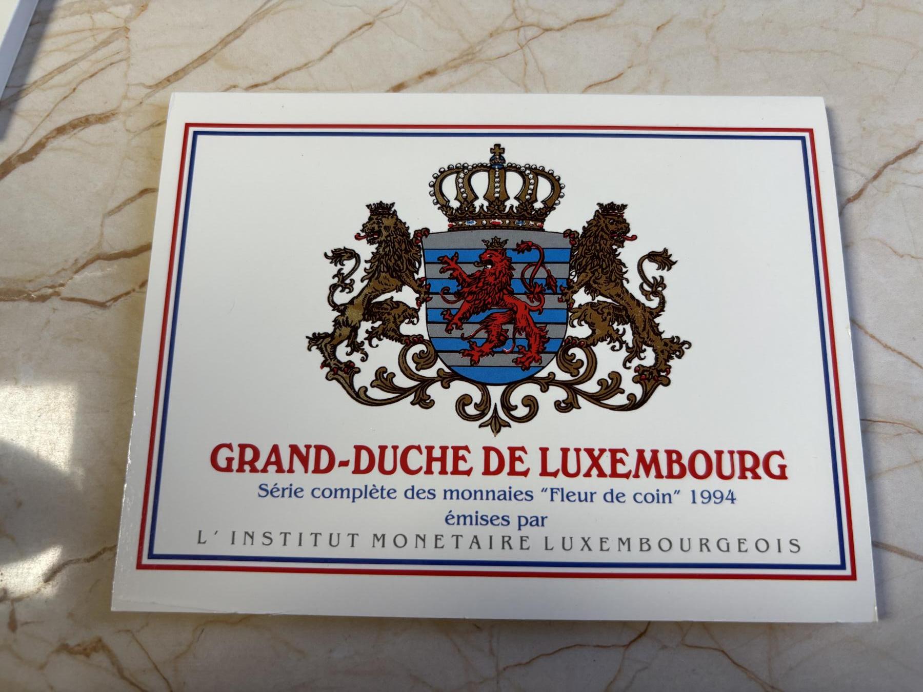 第181期拍卖 卢森堡1994年版纪念币4枚 官方装帧册