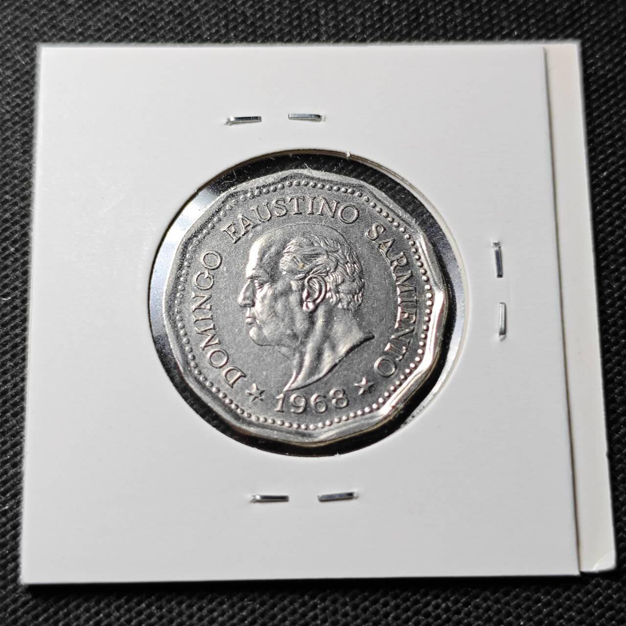 KK钱币收藏小铺  第369场  2月预留时间 周末发货  1968阿根廷25比索 不多见