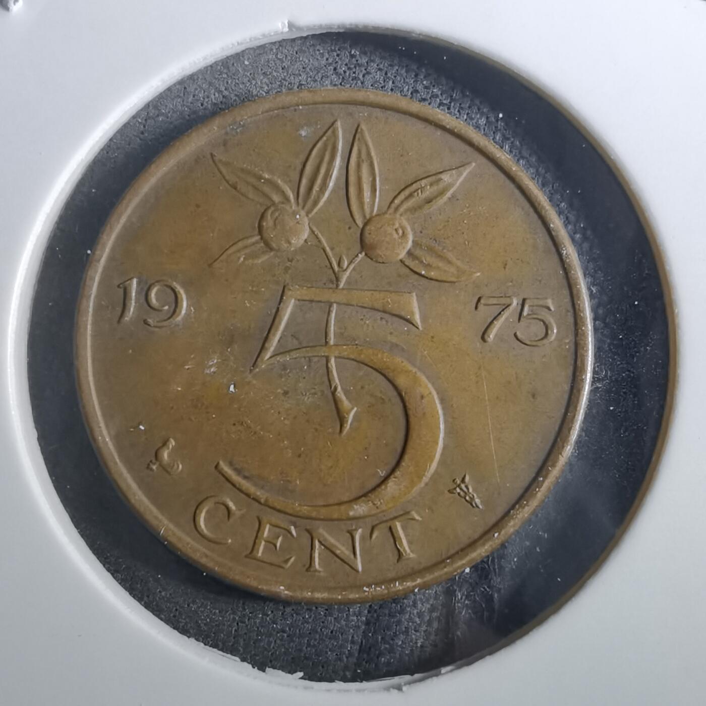 沼泽如烟--第901场 荷兰1975年五分