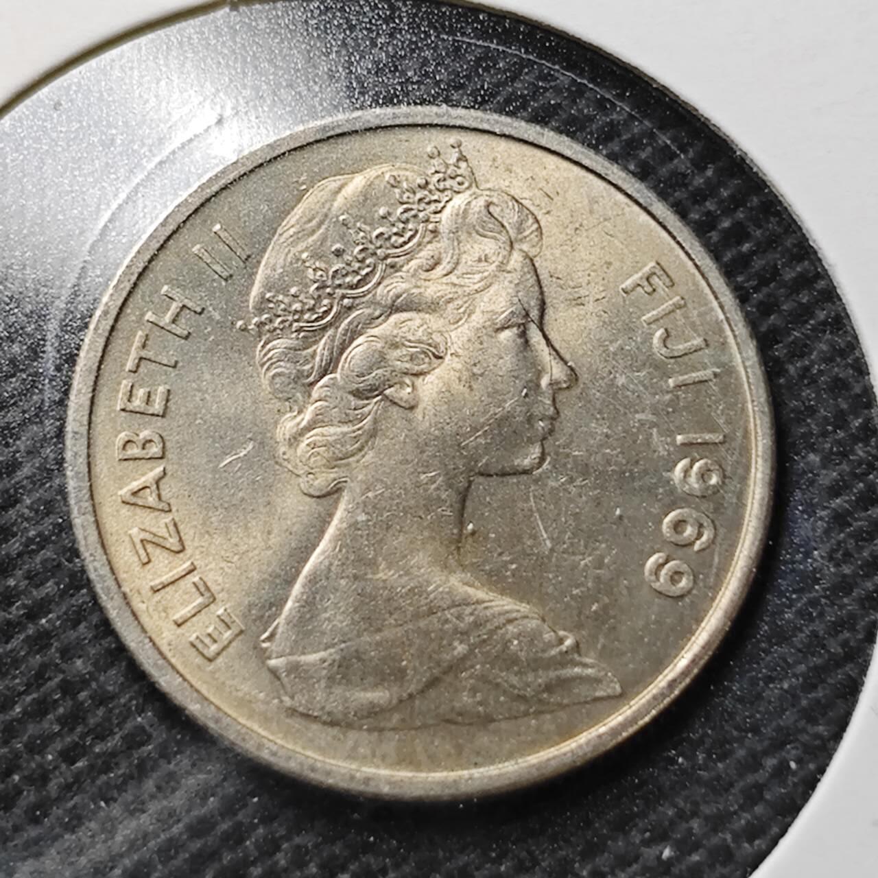 KK钱币收藏小铺  第370场  2月预留时间 周末发货  1969斐济5分 好品