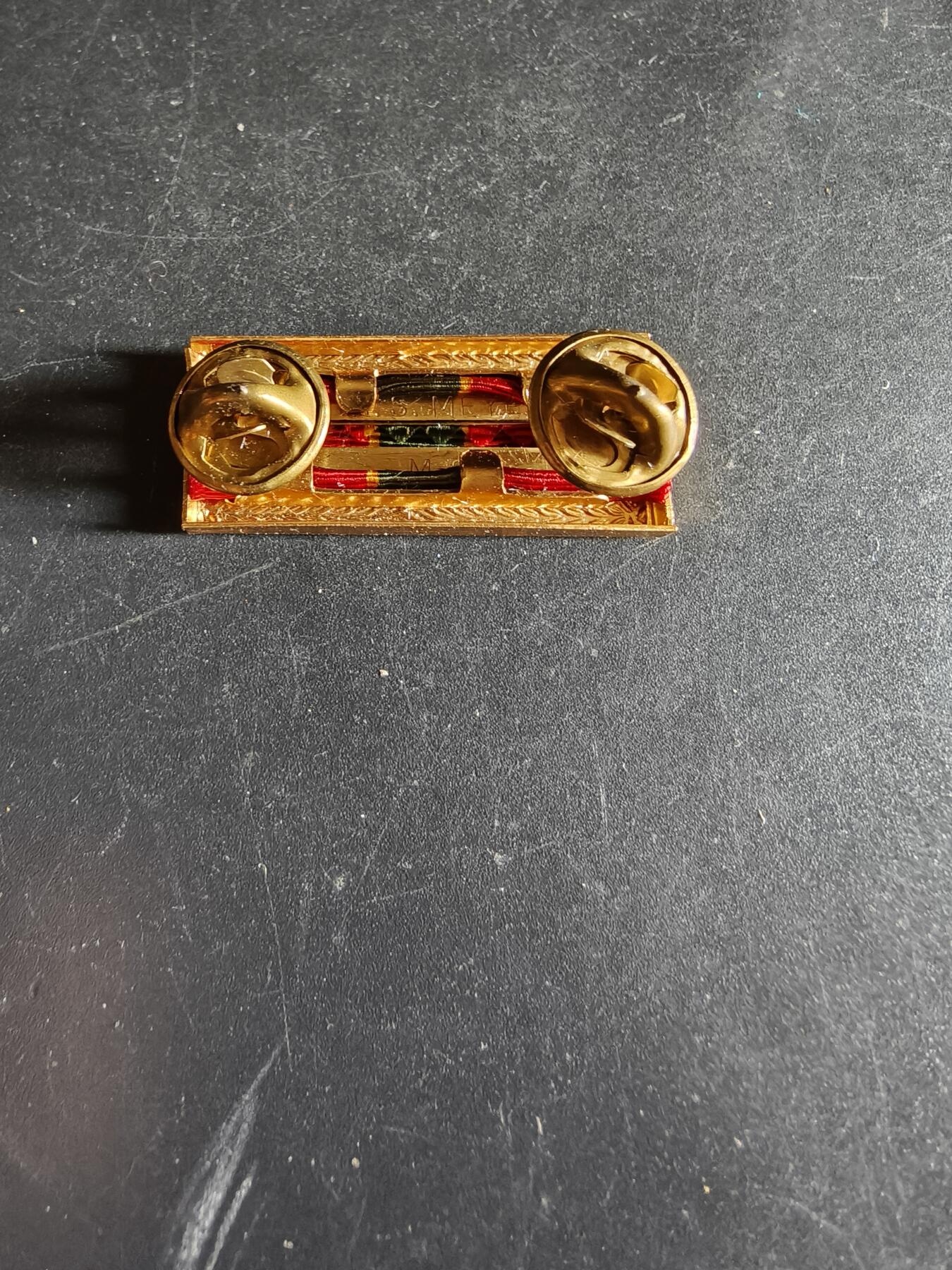 老王徽章第163期 13-15日三场连拍 16日统一发货  13、14日结束后可寄存 美国功绩单位集体嘉奖勋略 