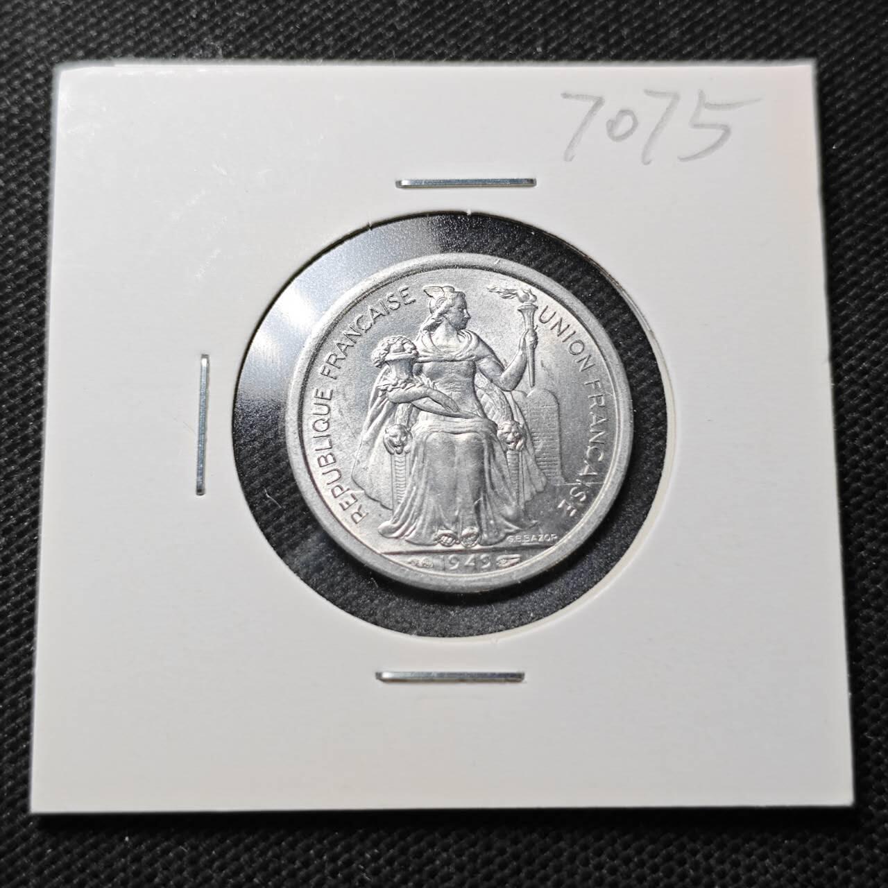 KK钱币收藏小铺  第370场  2月预留时间 周末发货  1949法属新喀里多尼亚1法郎 好品