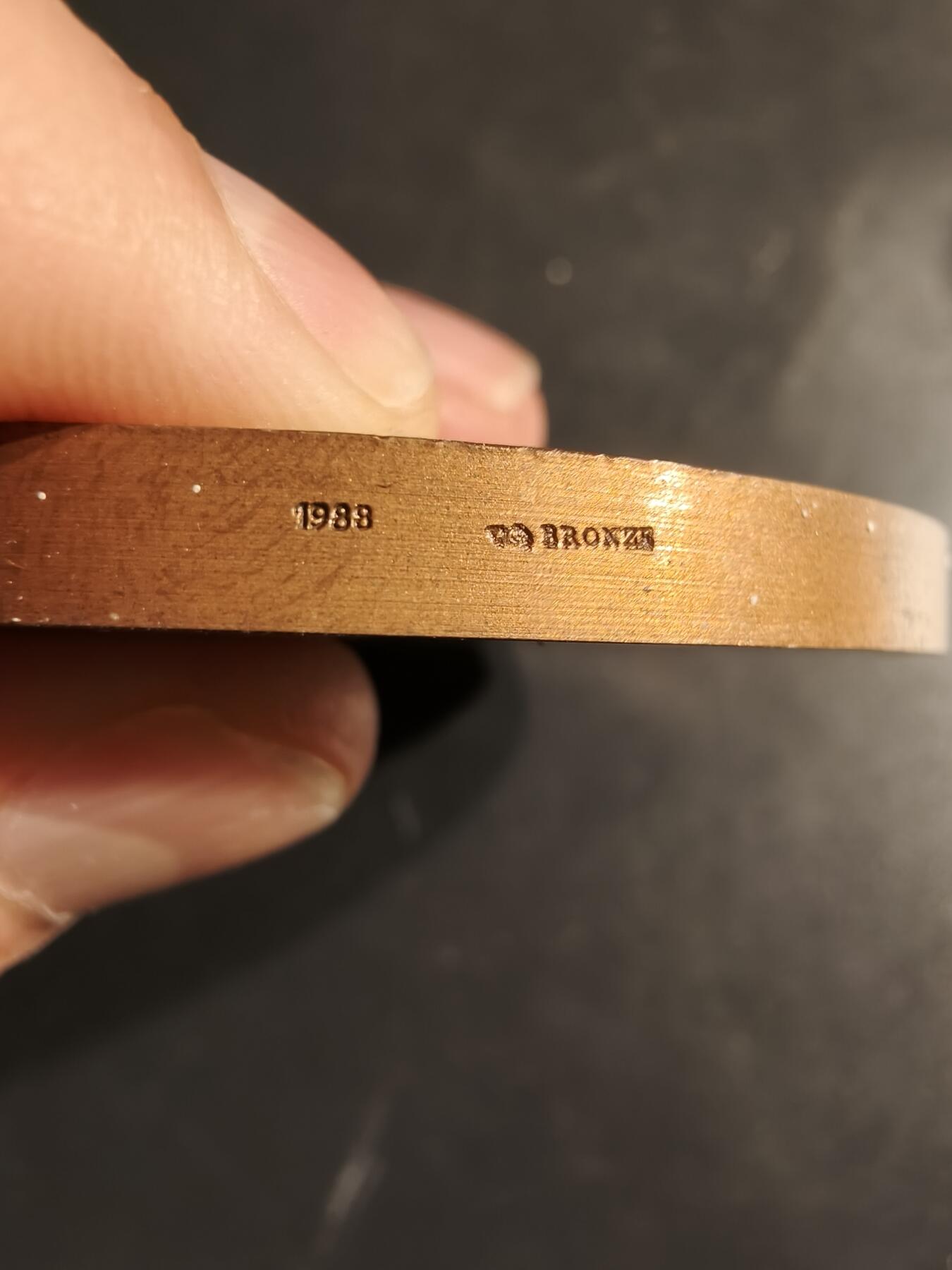 老王徽章第163期 13-15日三场连拍 16日统一发货  13、14日结束后可寄存